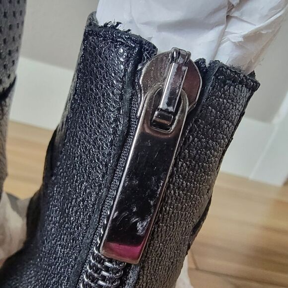 Emanuele Castro Italy Leather Caged T-Strap Bootie Block Heel Sandal in Black 38 - Picture 9 of 16